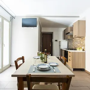 Meschita Little House , Palerme Italie